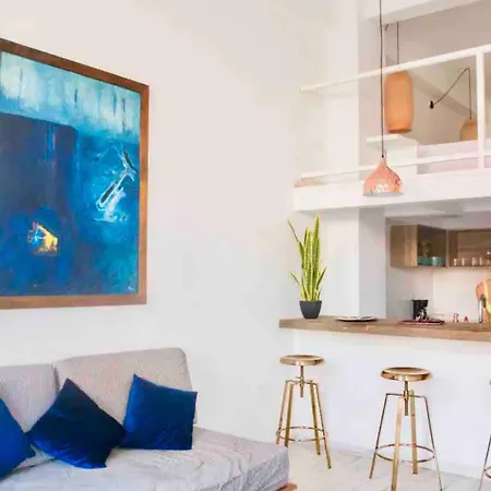 Apartamento Beautiful Duplex In Old Town With Balcony *